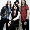 Halestorm signer med Roadrunner