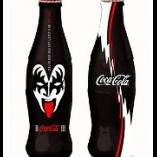 Gene Simmons ivrig efter Kiss Cola flaske