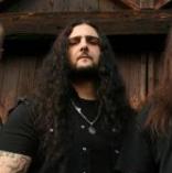 Se Kataklysm coverversion af Sacred Reich's "The American Way."